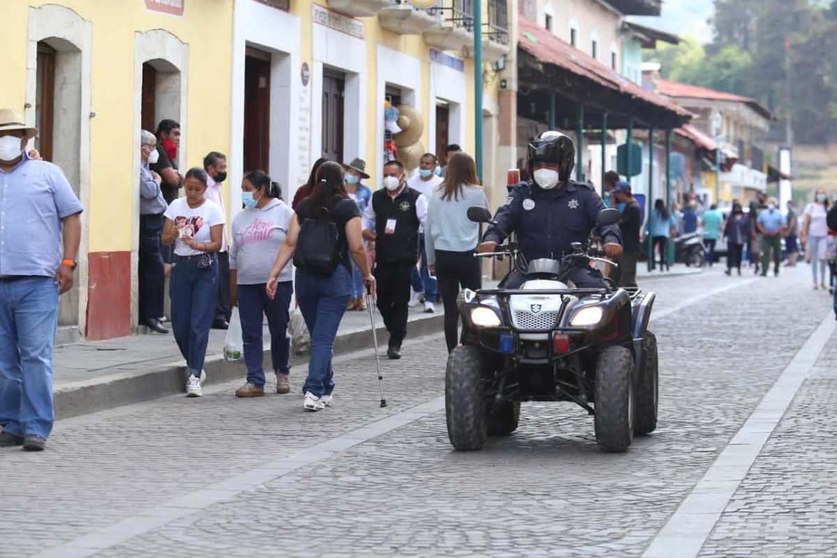 Movilidad en Real del Monte por puente de primavera. (Jorge Sánchez)
