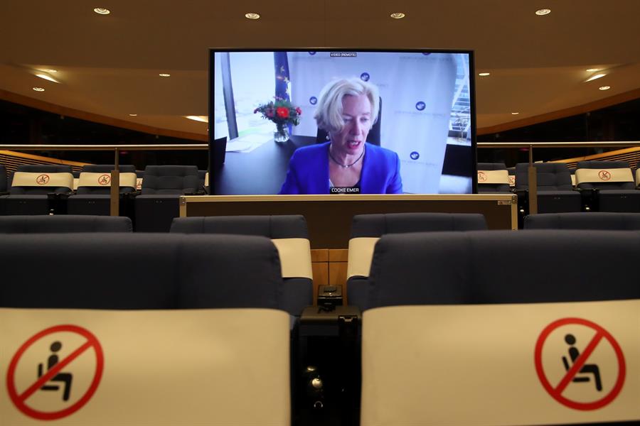 Directora ejecutiva de la EMA, Emer Cooke