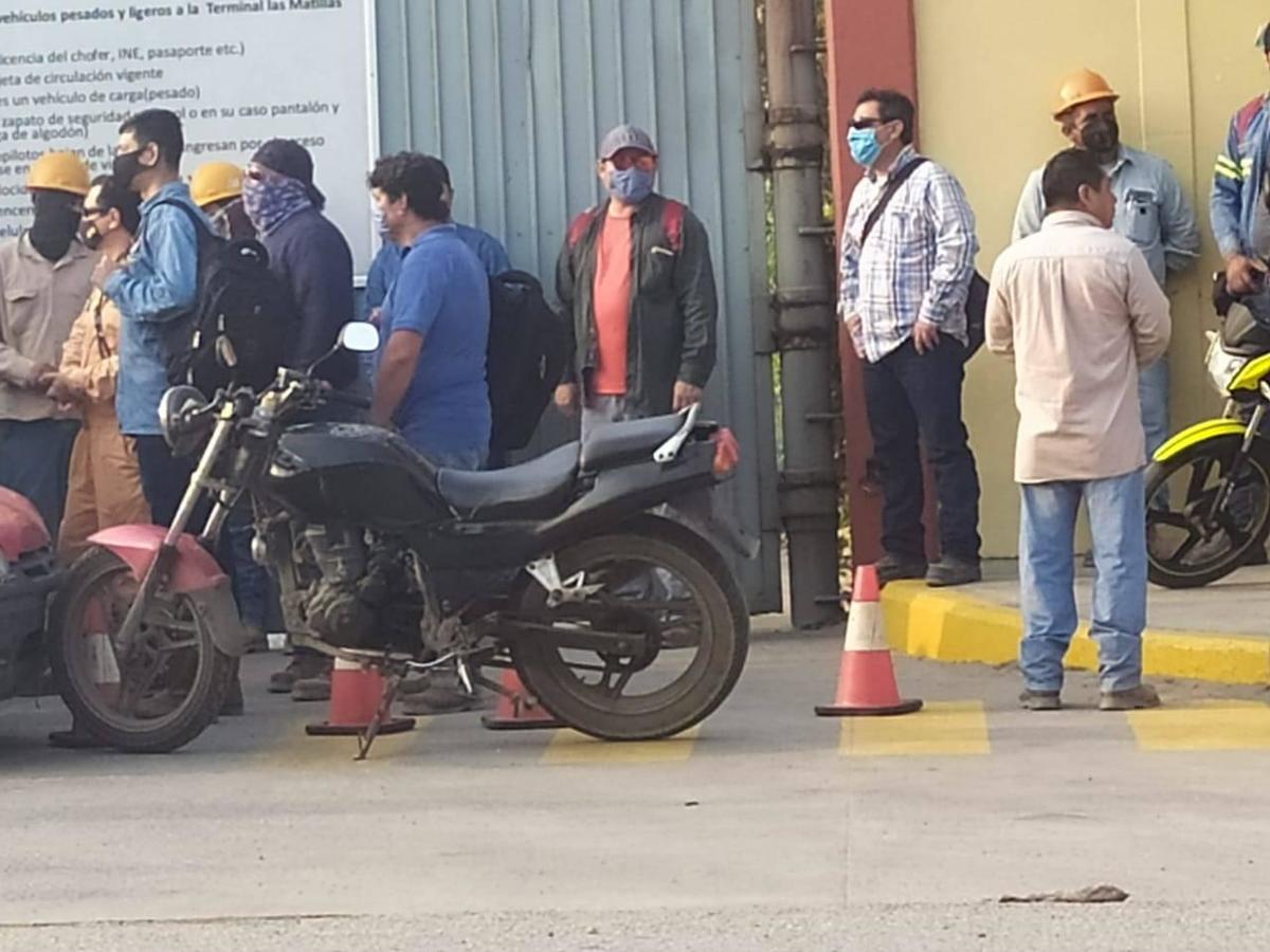 Paro de trabajadores en Bosnor y Grupo R.