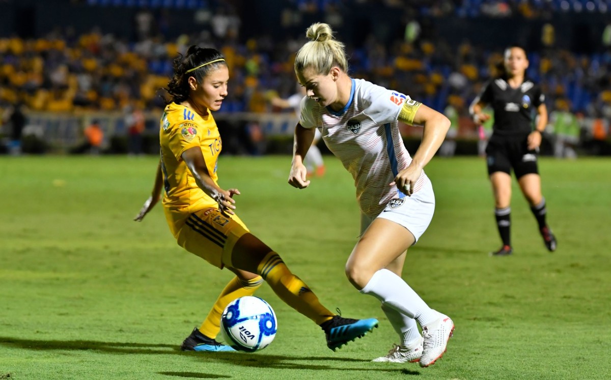 Tigres y Houston Dash se enfrentaron en un duelo amistoso en 2019 (Imago7)