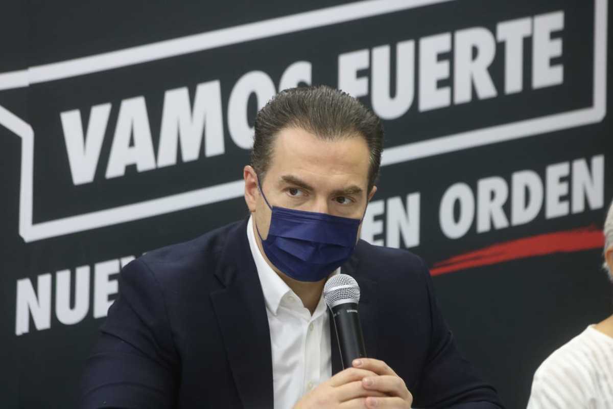 Adrián de la Garza Santos, candidato a la gubernatura de Nuevo León. Foto: Leonel Rocha.
