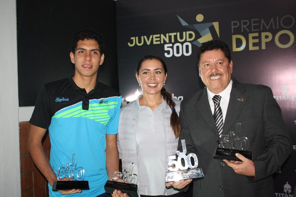 Club Alpha lanza convocatoria al programa Juventud 500. (Especial)
