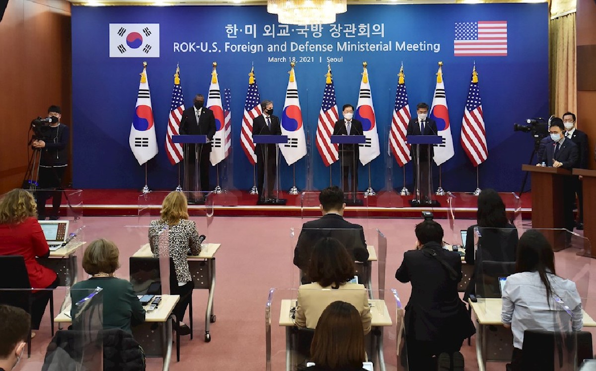 Los secretarios de Estado y Defensa de EU se reunieron con el canciller y el ministro de Defensa de Corea del Sur. (EFE)