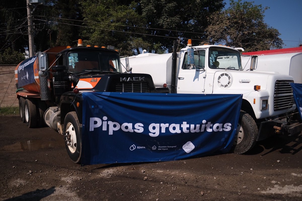 Servicio de pipas gratuitas del SIAPA en Guadalajara (Archivo/ Cortesía)