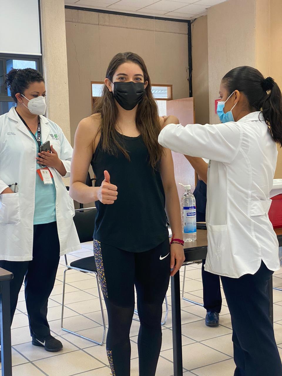 Alejandra Orozco recibió la vacuna contra covid-19 (Twitter)