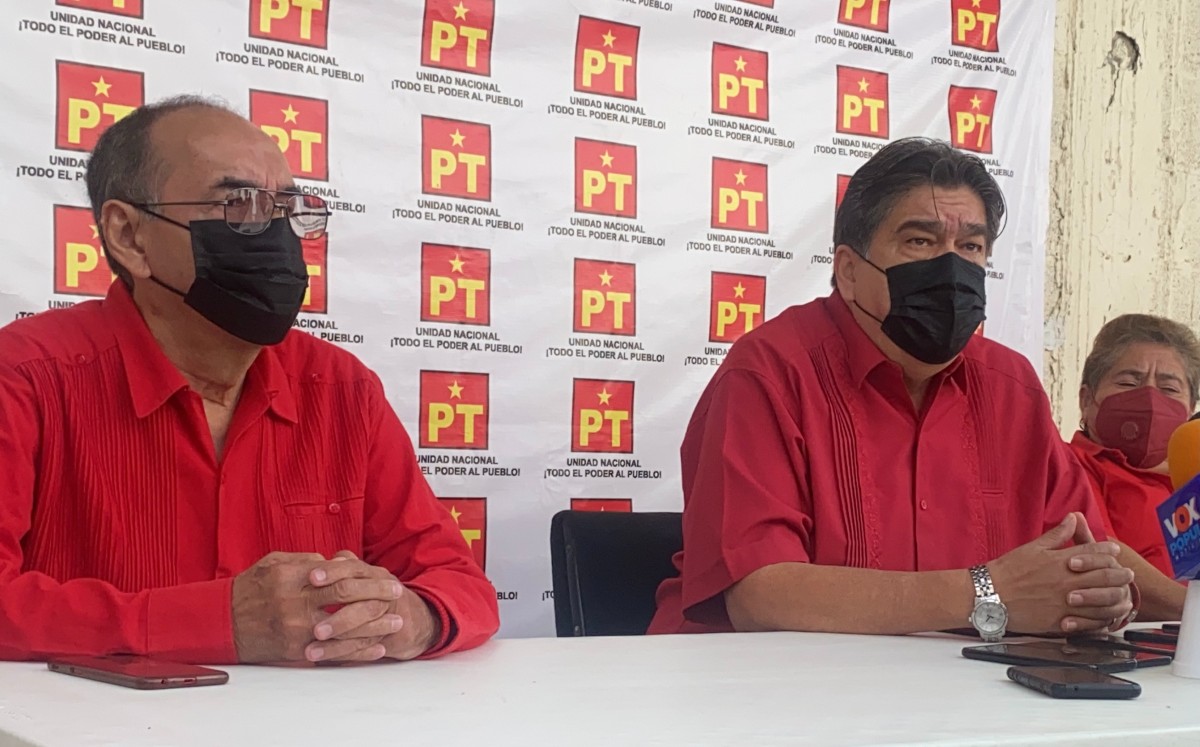 Alejandro Ceniceros y Arcenio Ortega Lozano, del PT Tamaulipas. (Antonio Hernández)