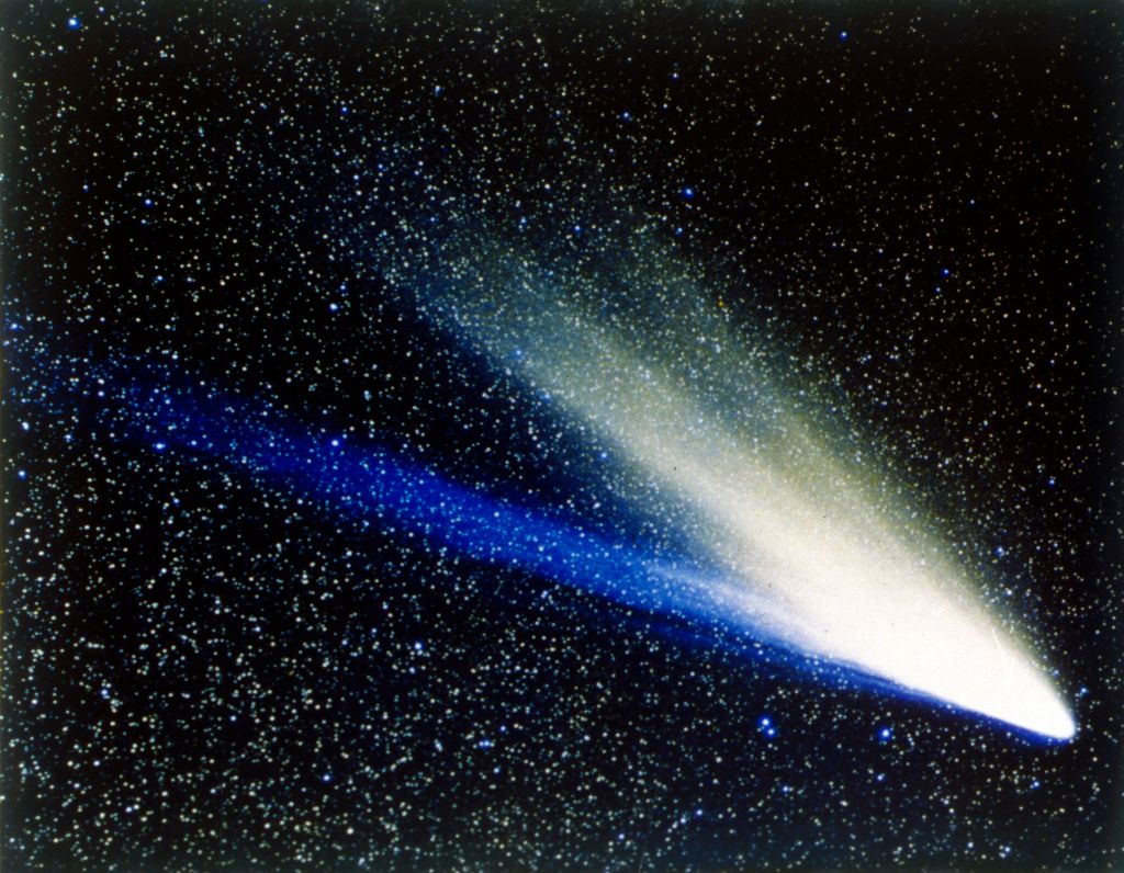 Imagen de un cometa acercándose al sol. Foto: Heritage Space/Getty Images