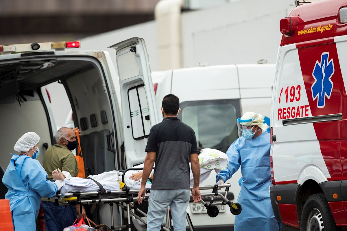 El Ministerio de Salud brasileño registró 2 mil 724 nuevas muertes por coronavirus. (EFE)