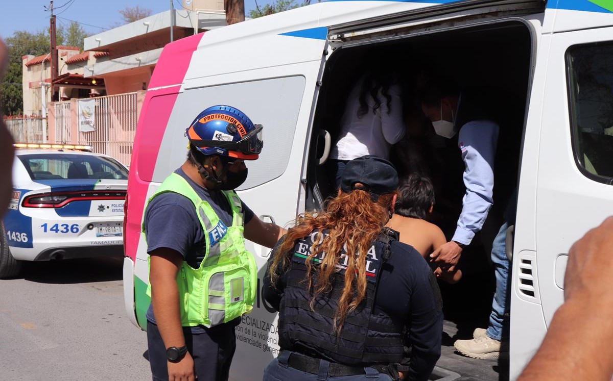 Niños rescatados en Nuevo Laredo, estaban solos en una casa. (Ricardo Hernández)