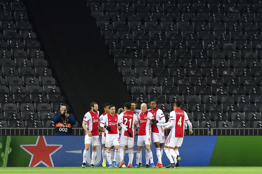 Ajax avanzó a cuartos de final de la Europa  League (EFE)