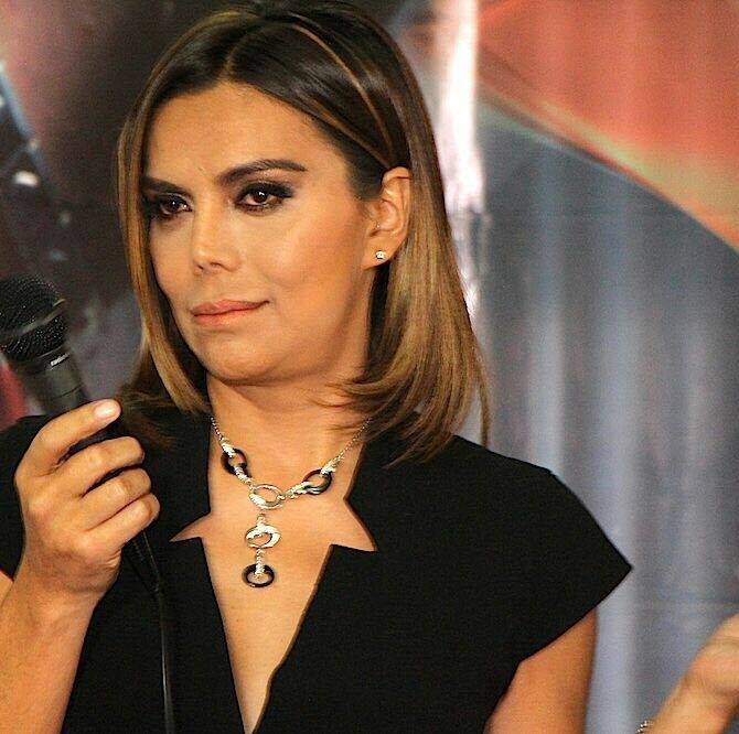 Diana Sánchez, líder de ambulantes en CdMx es acusada de extorsión | @DianaSanchezBar