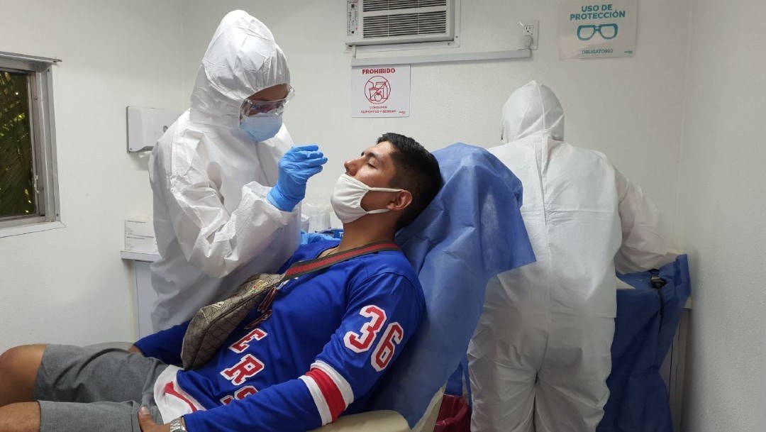 Por una prueba PCR un turista norteamericano debe pagar unos 100 dólares. (Especial)