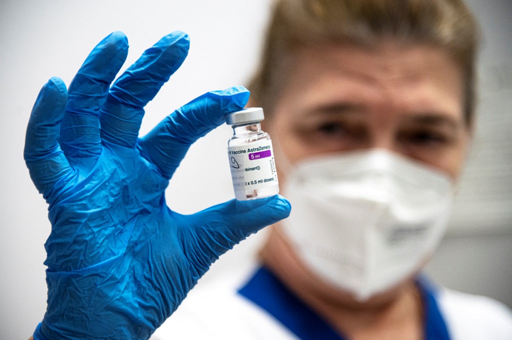 La vacuna de AstraZeneca está siendo aplicada en diversos países de Europa. (AFP)