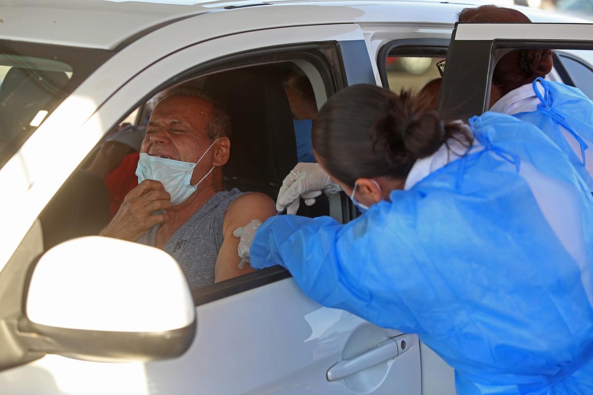 Vacunación contra covid-19 en Tonalá, Jalisco (Fernando Carranza)