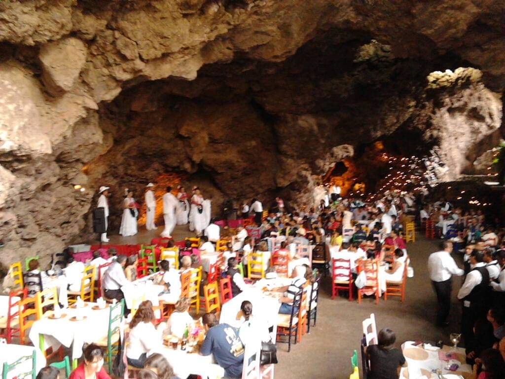 Decenas de cuevas que se han formado desde hace más de 2 mil 500 años. (Especial)