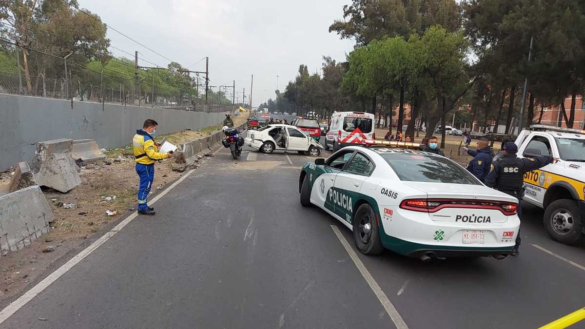 En el automóvil viajaban cuatro personas.