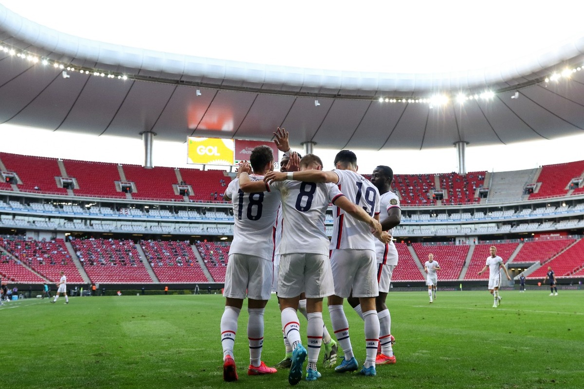 Estados Unidos goleó en el Preolímpico (Imago 7)
