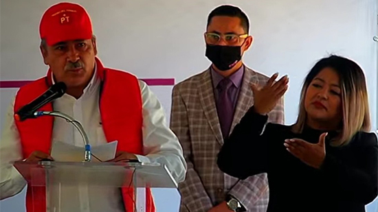 Raúl Morón se registra como candidato del PT a la gubernatura de Michoacán