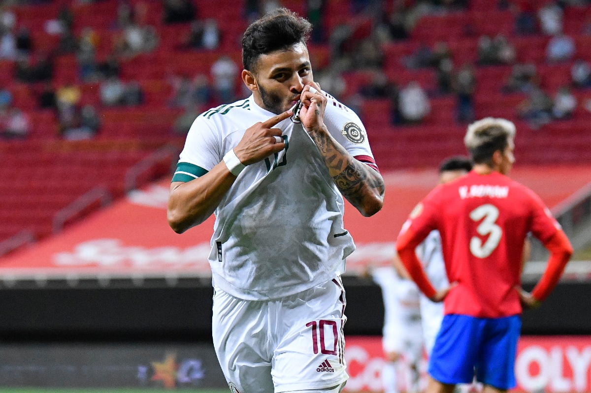 Alexis Vega anota en el Costa Rica vs México (Imago7)