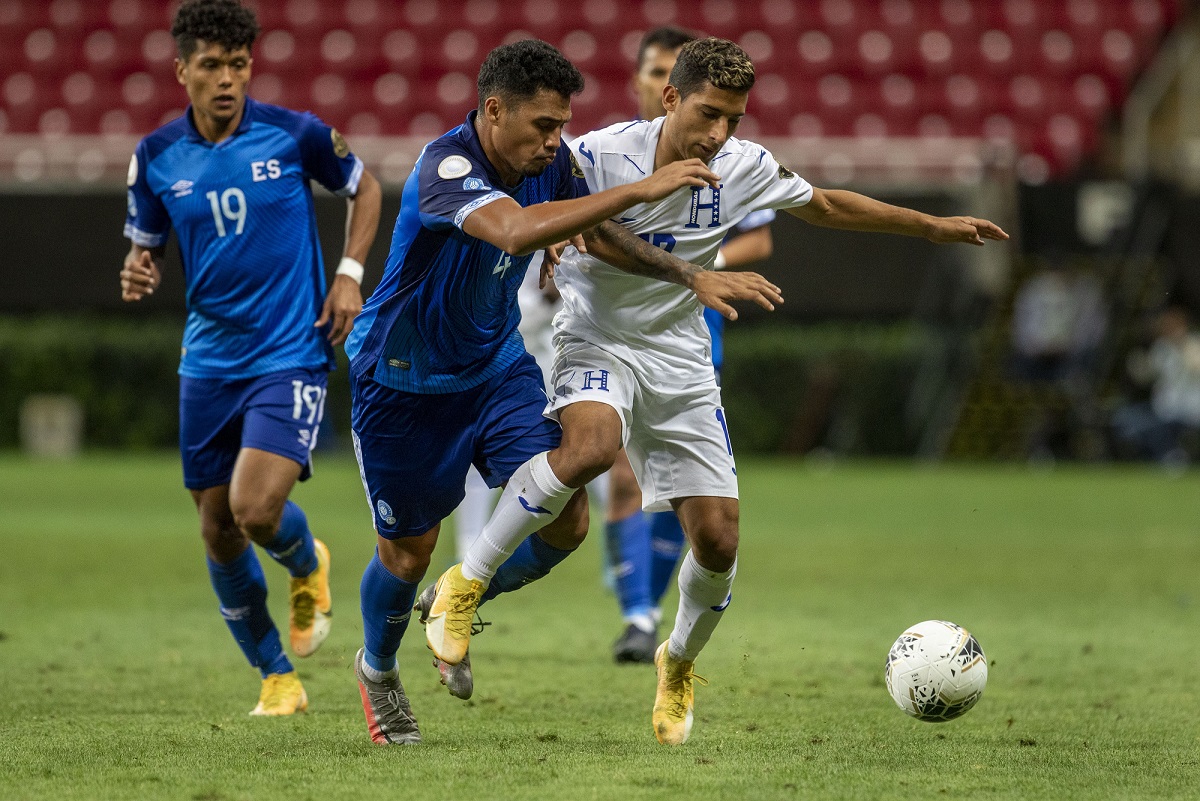 El Salvador y Honduras dividen puntos . (Mexsport)