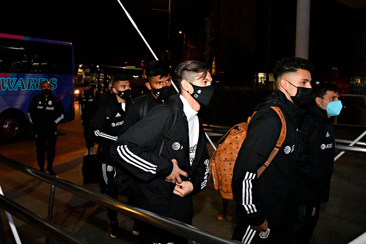 México llega a Gales para duelo amistoso (Selección mexicana)