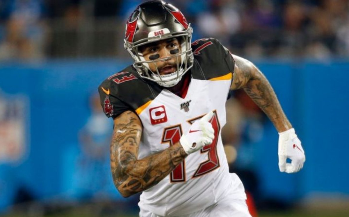 Mike Evans (AP)