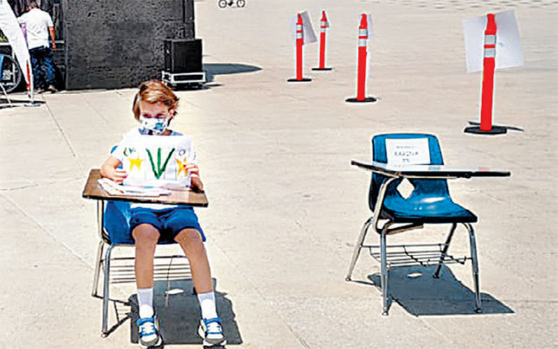 Niños y papás pidieron regresar a las aulas. (Francisco Mejía)