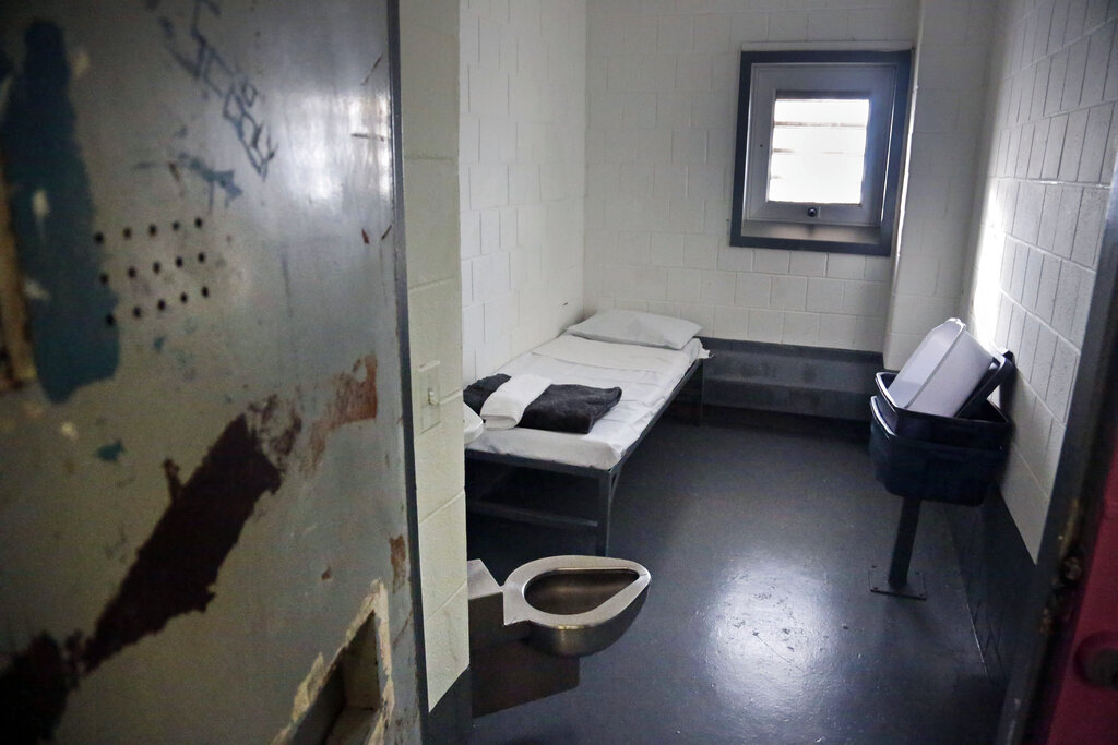 Los reos deben tener buena conducta en prisión y ser de baja criminalidad. (AP)