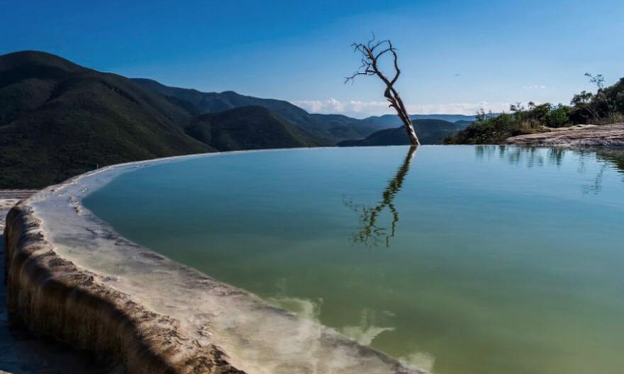 El lugar conocido por las cascadas petrificadas está cerrado al público., (Especial)