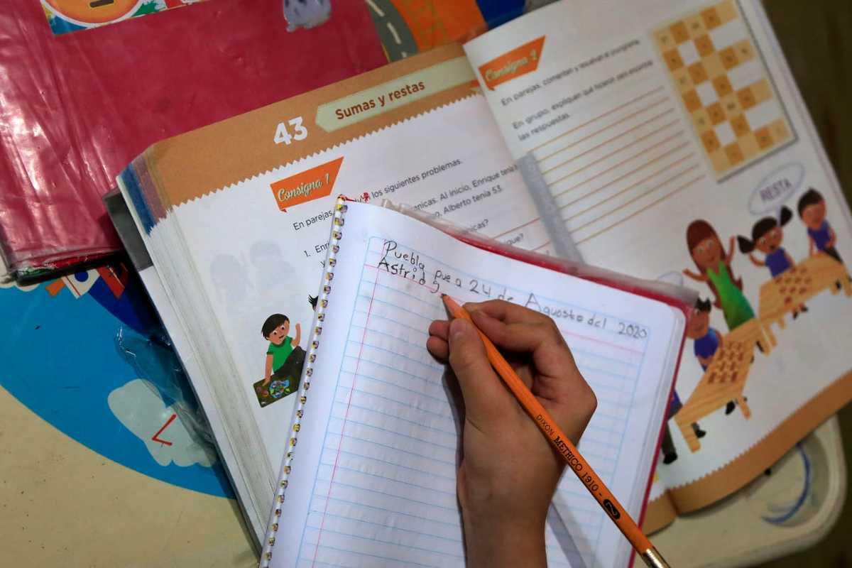 La deserción escolar ha llegado a 5017 alumnos en la entidad poblana. | Andrés Lobato
