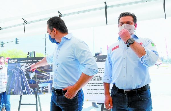 Los "gallos" de Va Fuerte por Nuevo León a la gubernatura y a la alcaldía de Monterrey mostraron el proyecto de las avenidas Garza Sada y Lázaro Cárde