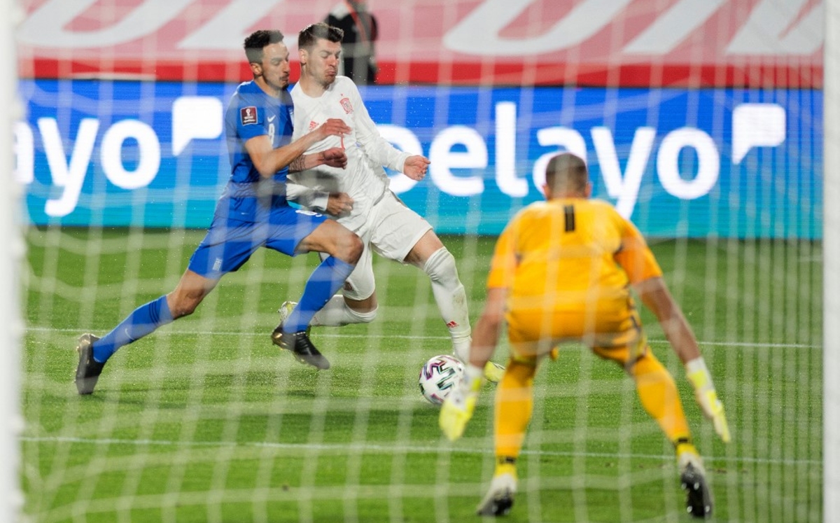 España y Grecia empataron en Eliminatorias (AFP)