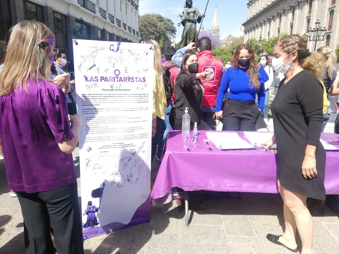 Mujeres firman acuerdo por la sororidad en elecciones de Jalisco (Josefina Ruiz)
