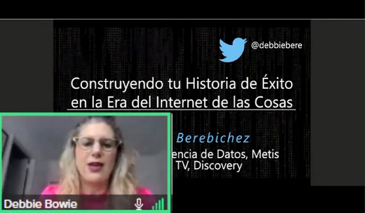 La plática se compartió a través de Youtube en la que Deborah Berebichez habló de su experiencia profesional. (especial)
