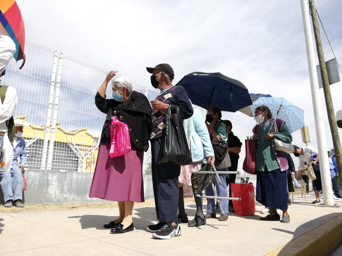 Vacunas covid en Irapuato alcanzarán solo para 66% de adultos mayores. Foto: Dany Béjar.