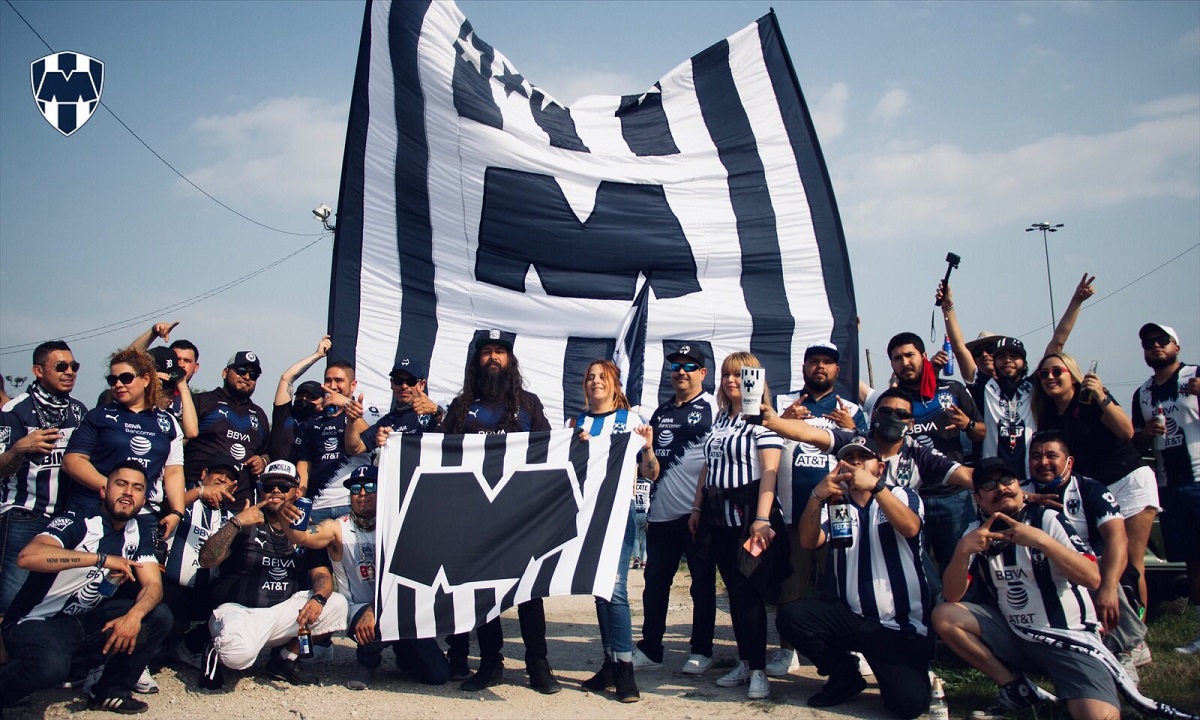 Aficionados de Monterrey previo al duelo amistoso ante América (Twitter @Rayados)