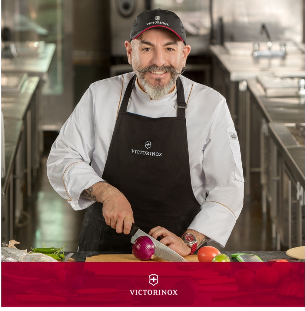 Aquiles Chávez destaca valor de la tradición gastronómica mexicana en una 'master class'