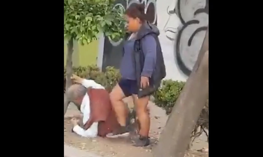 Los hechos fueron grabados y compartidos en redes sociales.