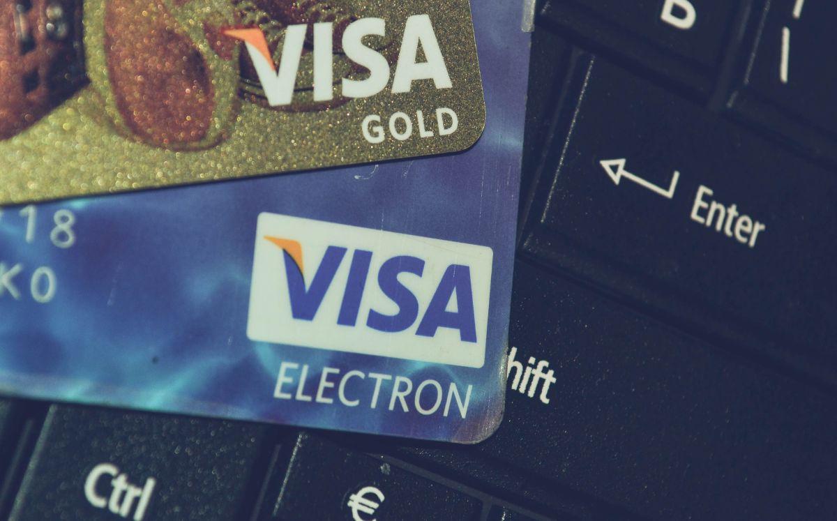 Visa ha lanzado el programa piloto con la plataforma de pago y criptomonedas Crypto.com. Foto: (Shutterstock)