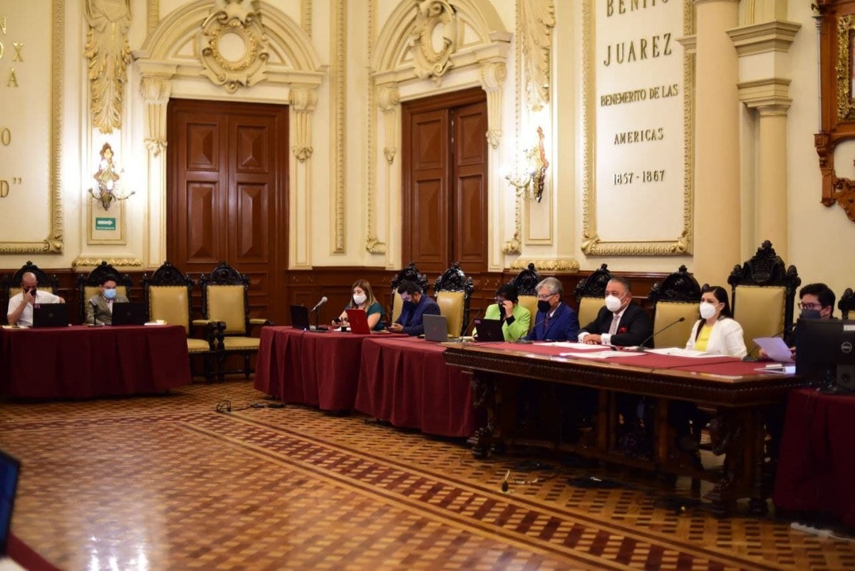 Cabildo avala solicitud de licencia de Claudia Rivera. | Especial