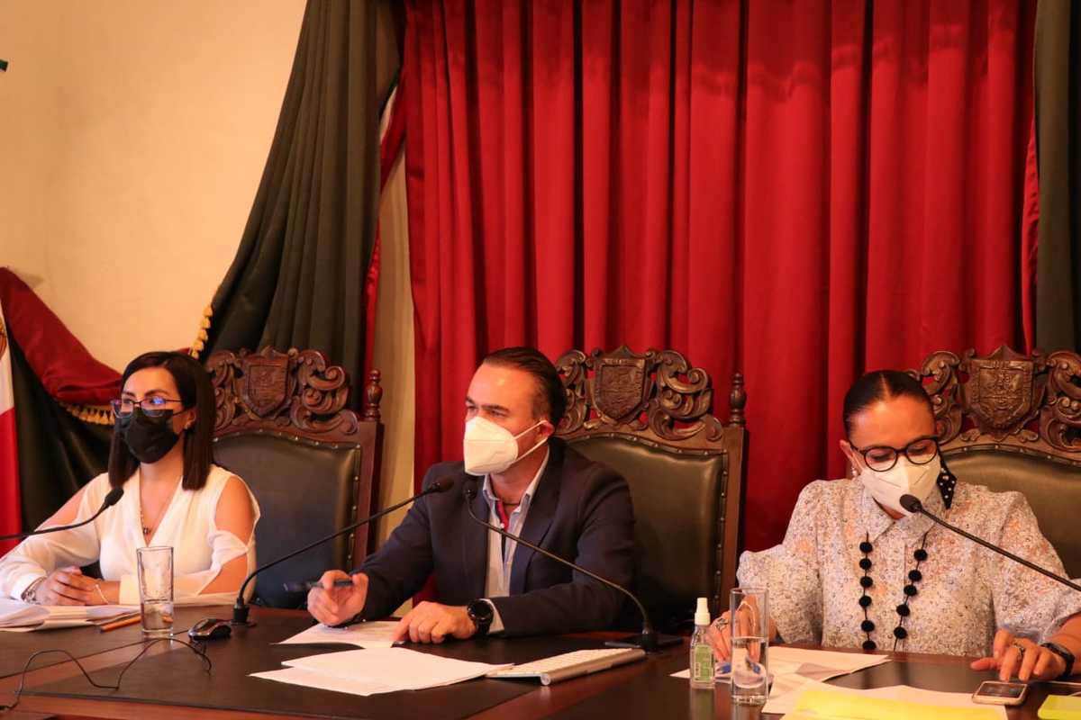 En San Miguel de Allende aprueban licencia a alcalde para buscar reelección