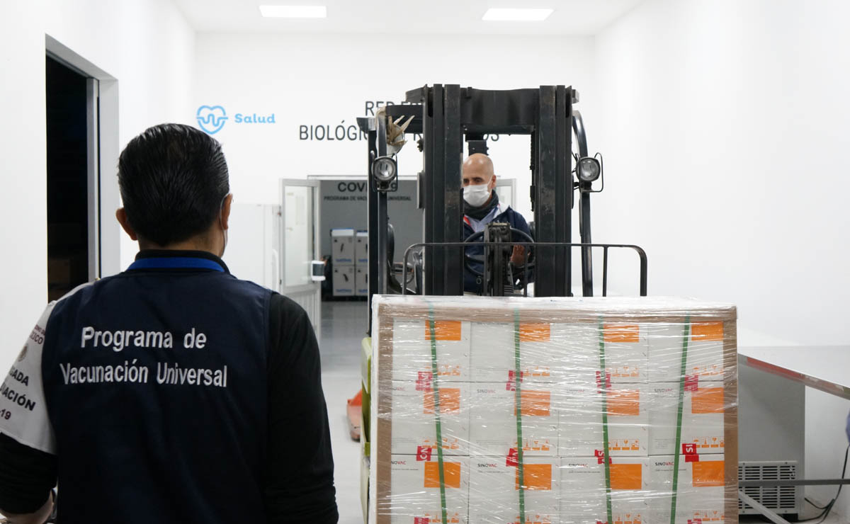 Vacunas contra covid-19 de Cansino y Sinovac llegan a Jalisco (Cortesía)