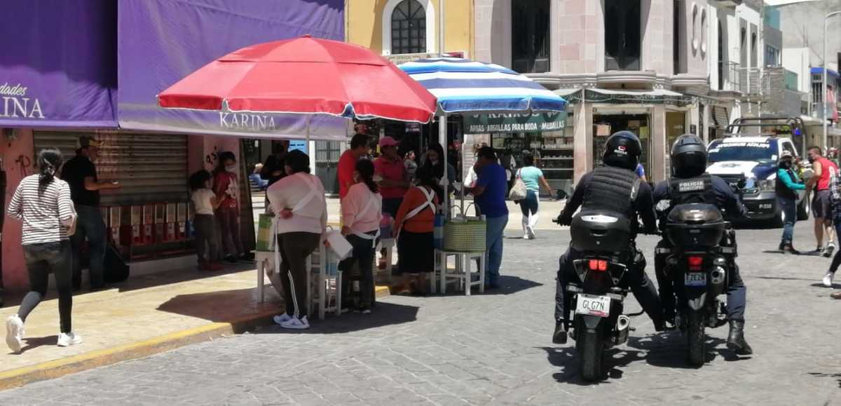 Vendedoras ambulantes de Tehuacán. | Especial