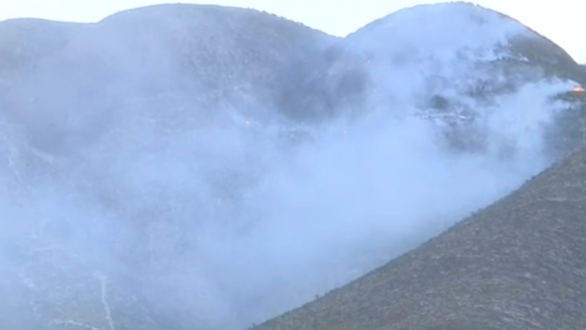Conafor reportó un control del 85% en incendio de Arteaga y un 80% en el de Santiago
