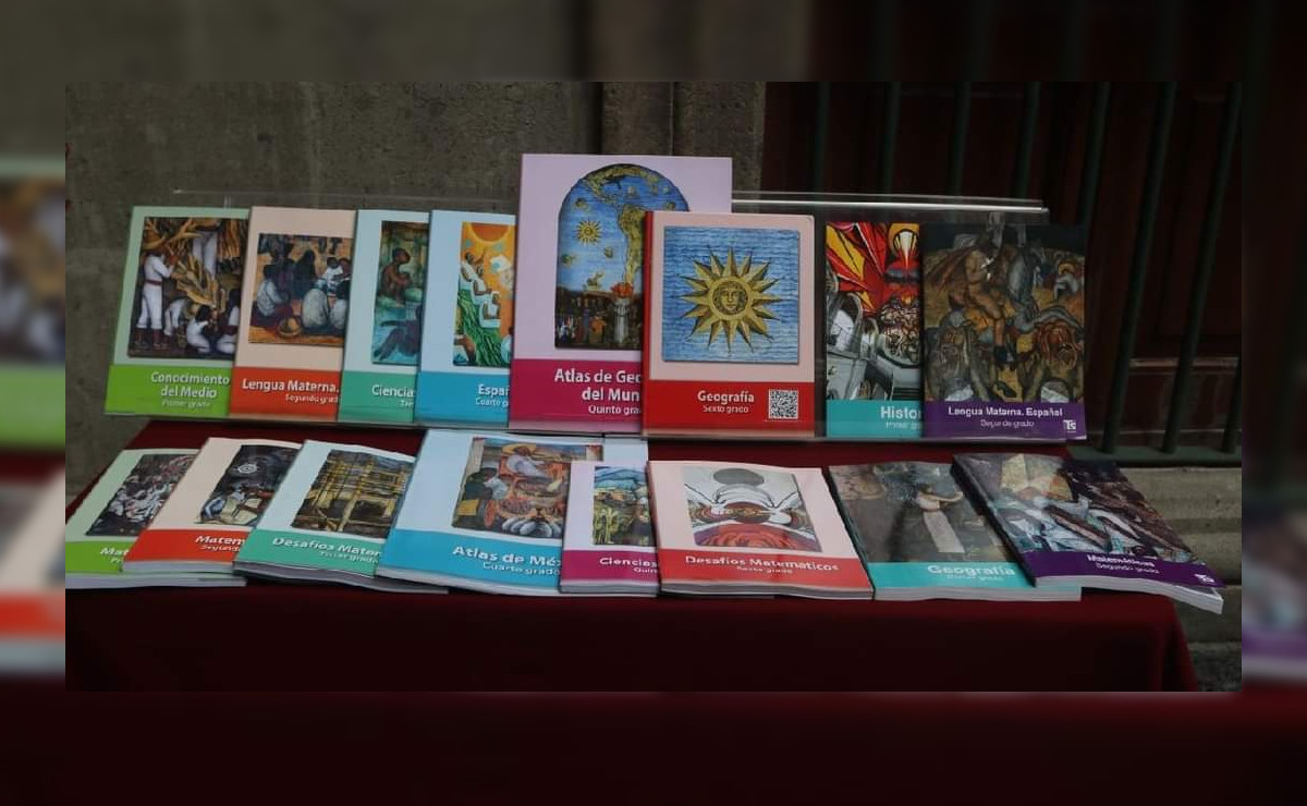 El SNTE busca crear una comisión encargada de la elaboración digital de libros de texto. (Cortesía: SEP)