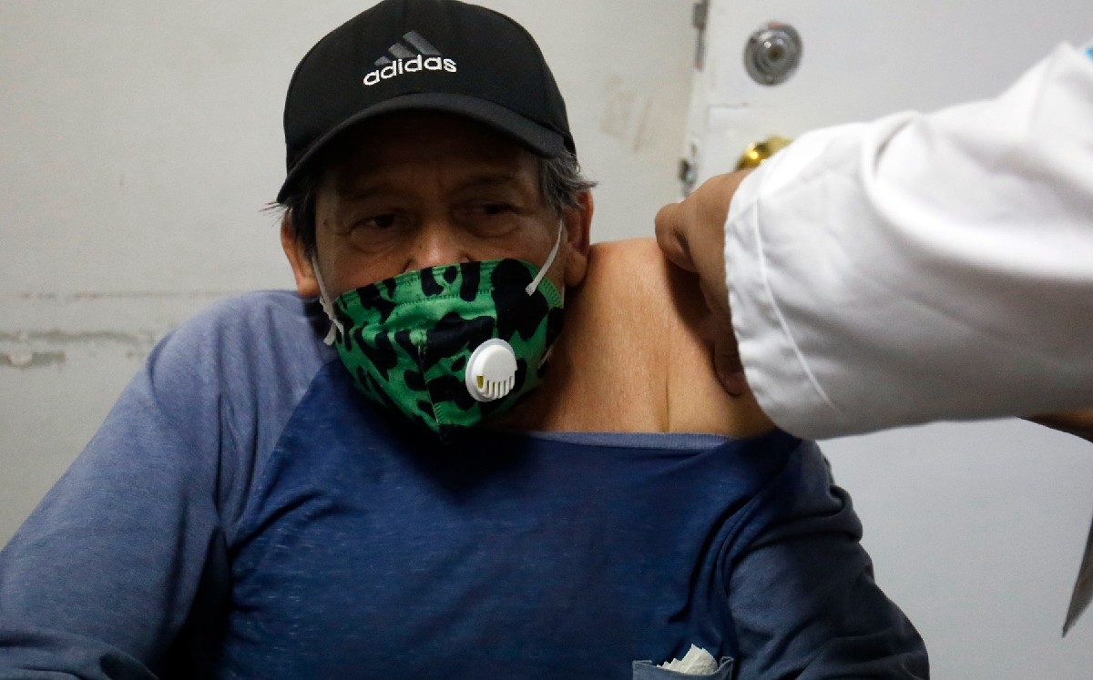 Vacunación contra el coronavirus en Gómez Palacio. (Rolando Riestra)