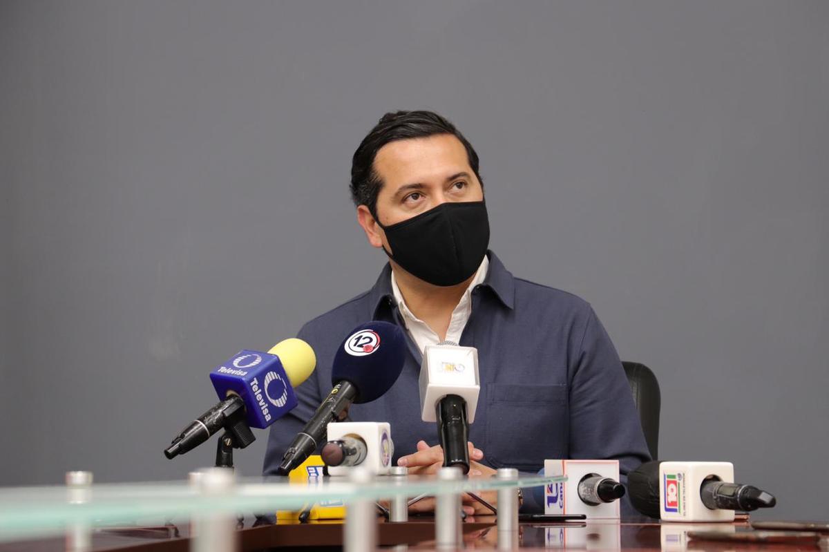 Héctor Flores, secretario General de Gobierno,  dijo que se solicitó cooperación con la Fiscalía de Quintana Roo. | Especial
