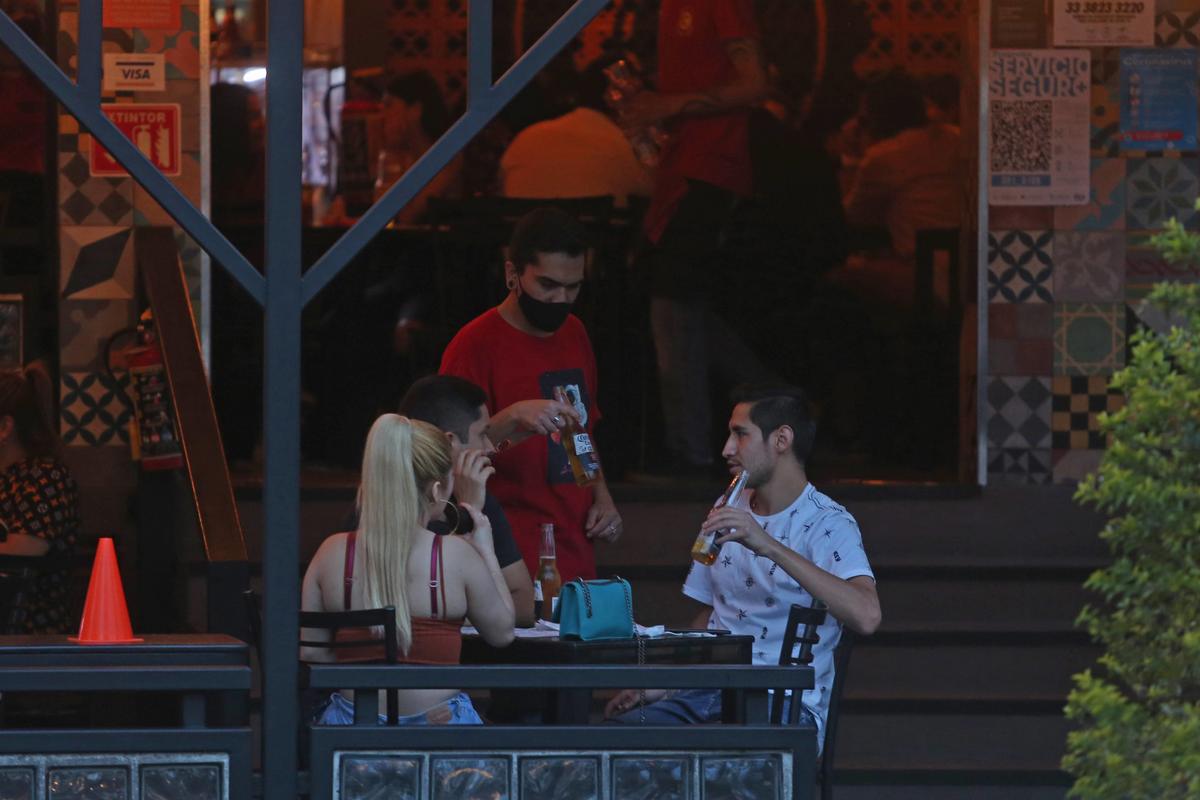 Bares en Guadalajara (Fernando Carranza)