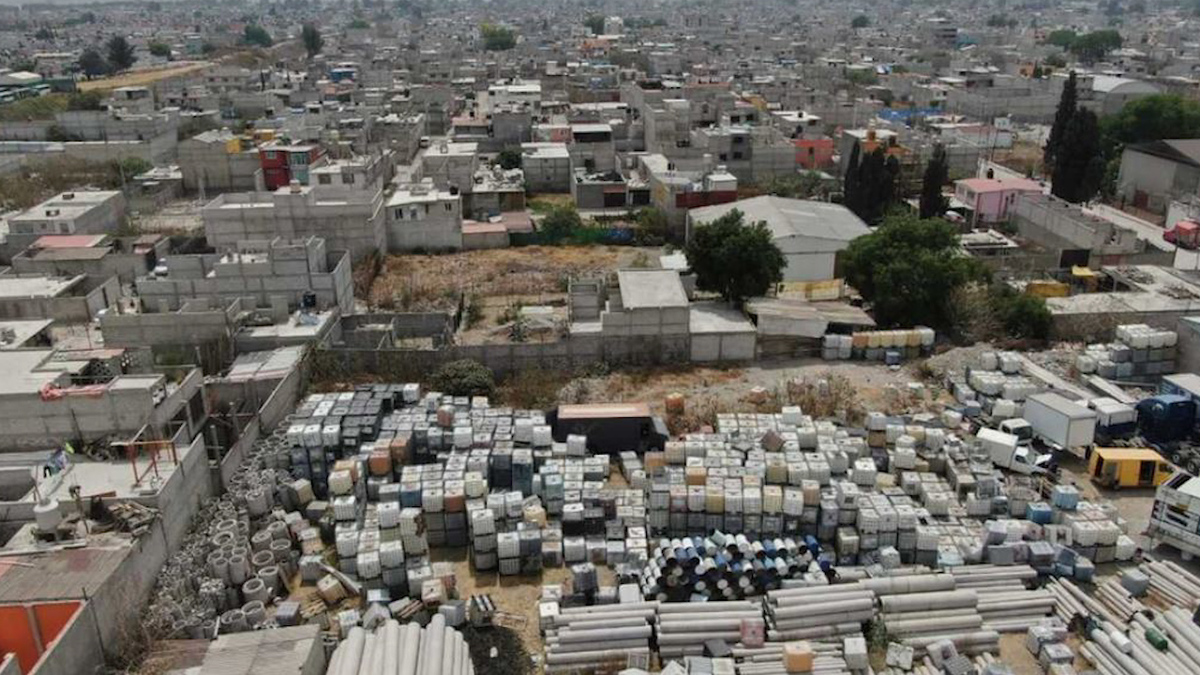 Descubren planta de 'huachicol' a escala industrial en Ecatepec