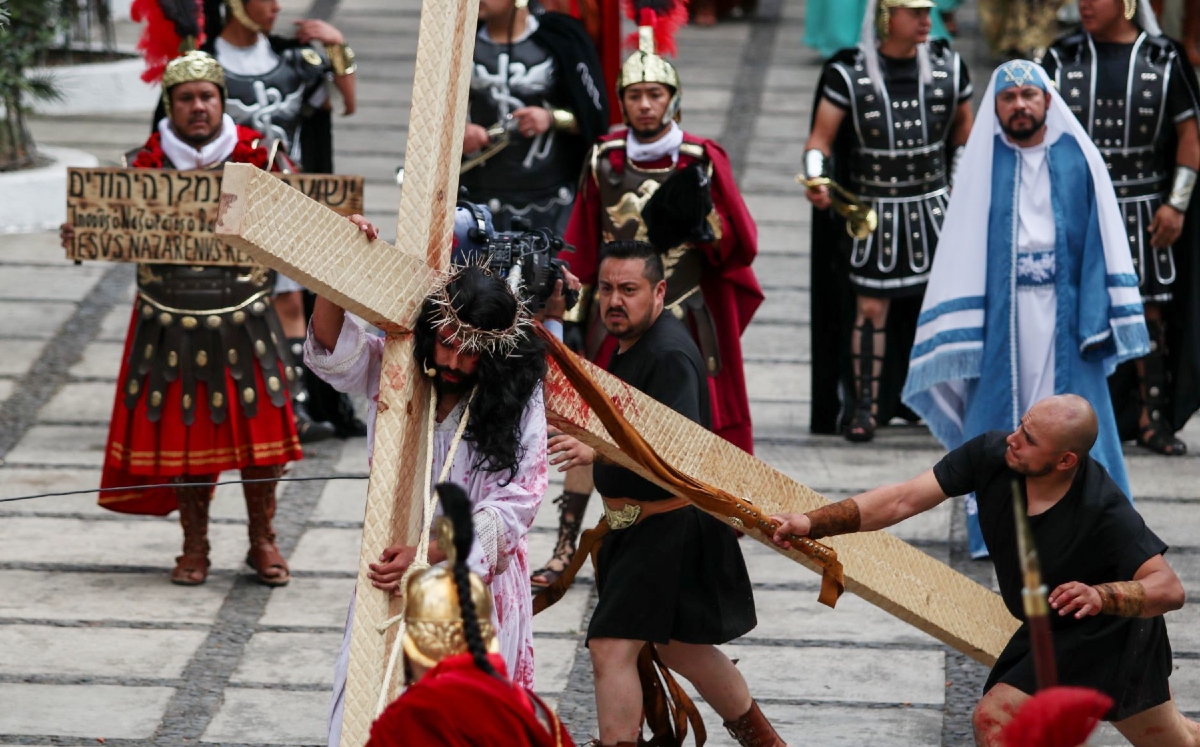 Debido a la pandemia de covid-19, la representación no permitió la asistencia de los feligreses. (Cuartoscuro)